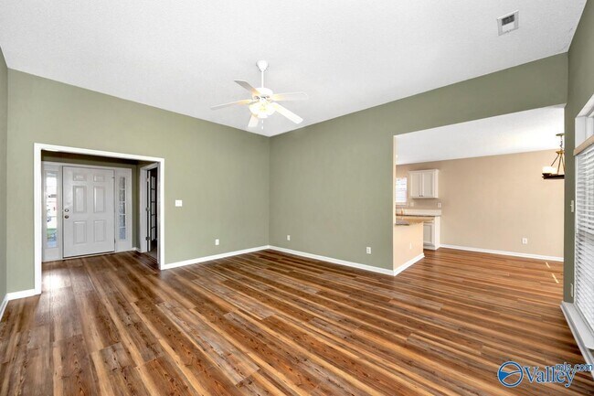 Building Photo - 247 De Jan Rd