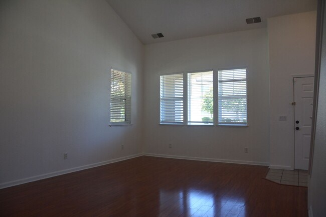 Building Photo - 1019 Cape May Dr