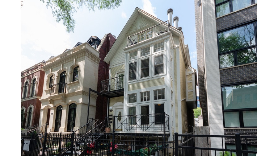 Building Photo - 944 W Montana St