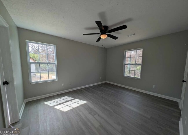 Building Photo - 136 Tuscany Ln