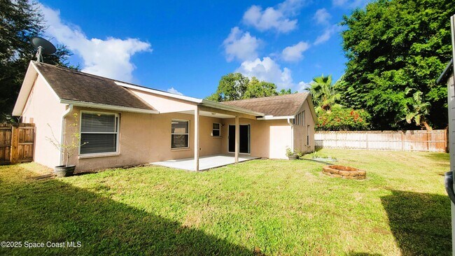 Building Photo - 2342 Appalachian Dr
