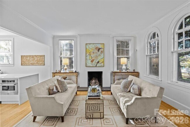 Building Photo - 609 Queens Rd