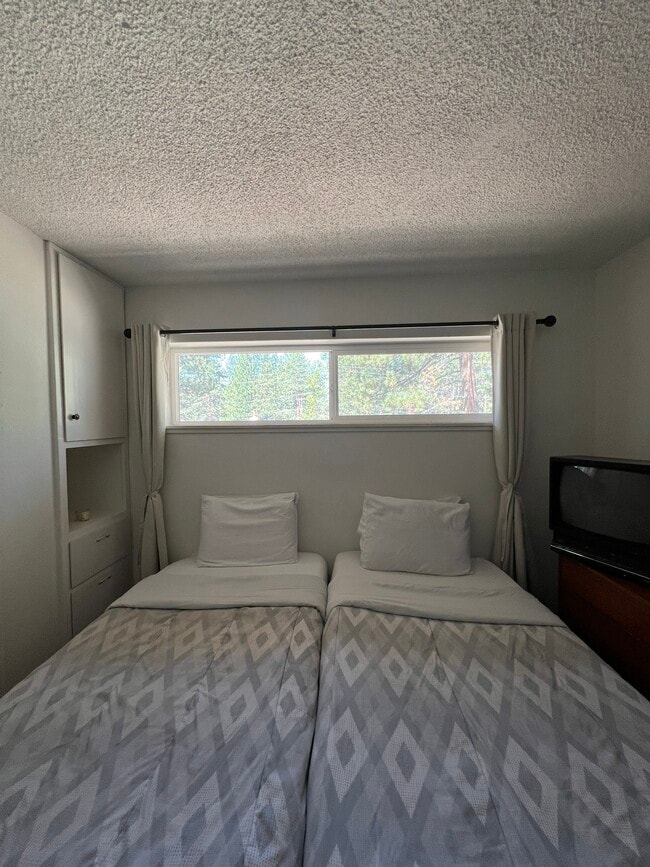 Building Photo - 1168 Herbert Ave