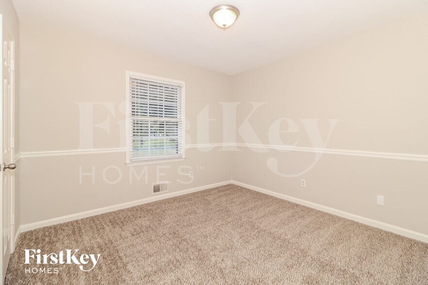 Building Photo - 4480 Meadow Trail