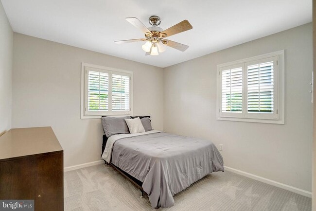 Building Photo - 6510 Carriage Dr