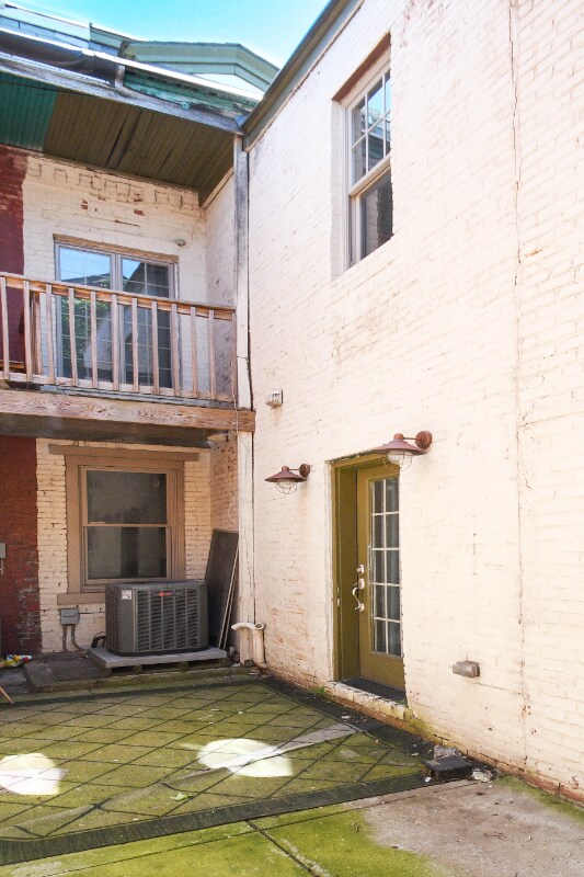 Building Photo - 92 S 24th St