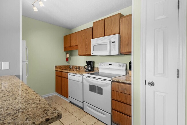 Building Photo - 203 Plantation Dr
