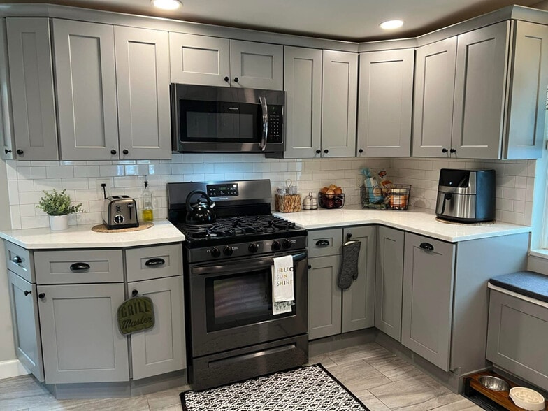 Building Photo - 2633 Fillmore St