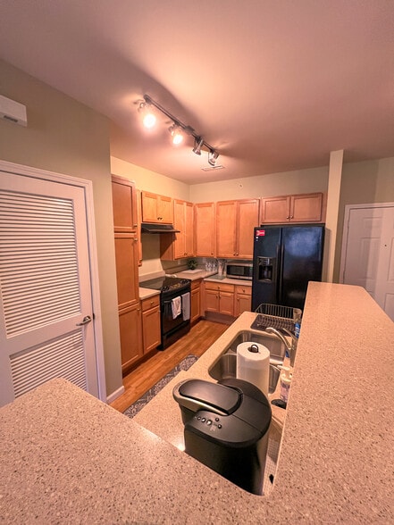 Building Photo - 1241 Strassner Dr