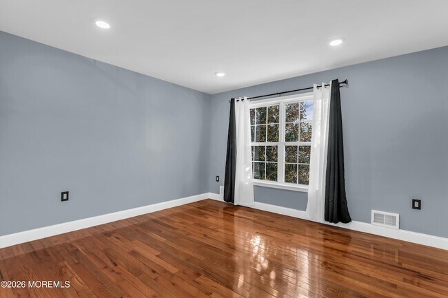 Building Photo - 4 Reuben Ct