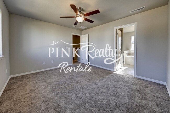 Building Photo - 10832 Yuba Dr