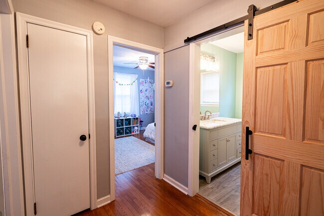 Building Photo - 137 Deep Creek Rd