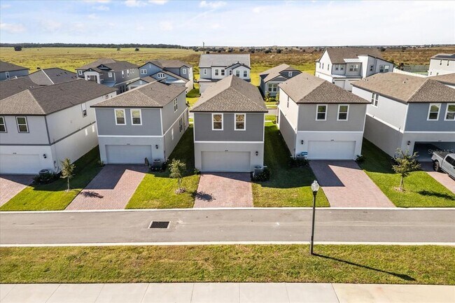 Building Photo - 16496 Silver Brook Wy