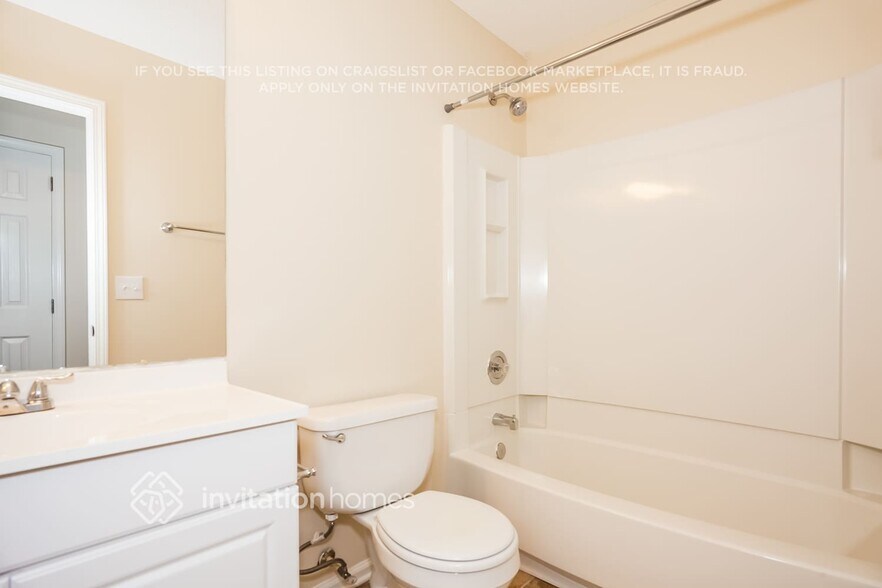 Building Photo - 8728 Oakham St