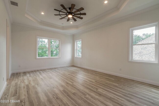 Building Photo - 6 Willow Trace Dr