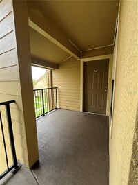 Building Photo - 2208 Antigua Pl