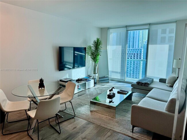 Building Photo - 500 Brickell Ave