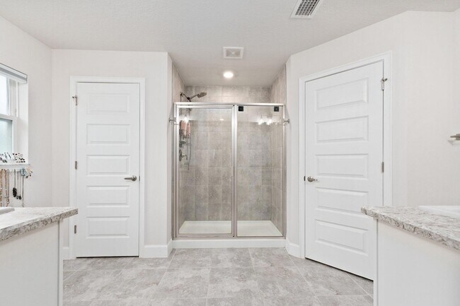 Building Photo - 8324 Amalfi Cir