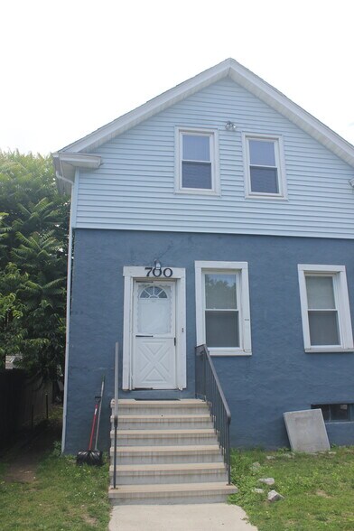 Primary Photo - 700 Lindley St