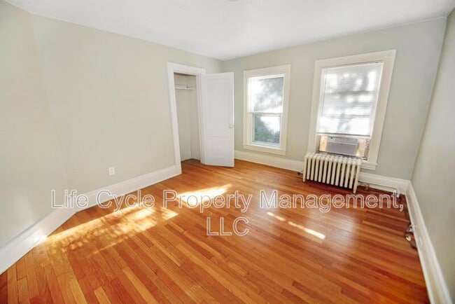 Building Photo - 47 Prospect Ave SE