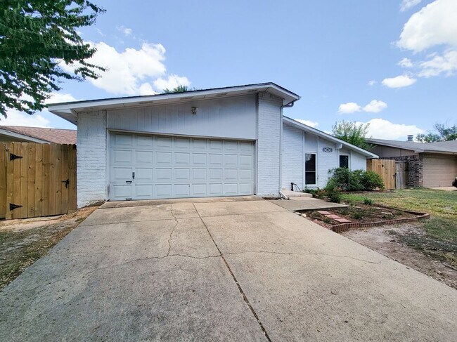 Building Photo - 16914 Judyleigh Dr