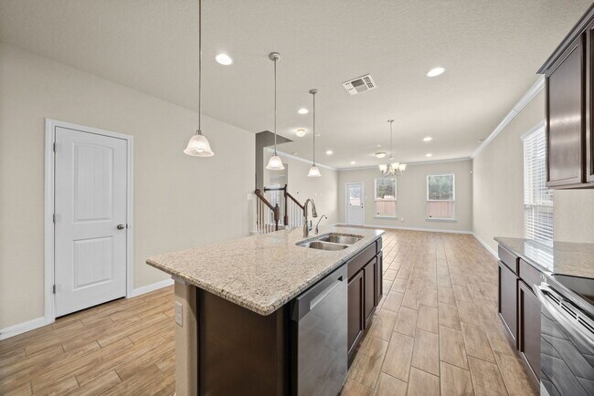 Building Photo - 13207 Frio Parke