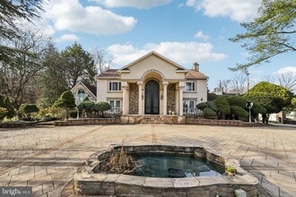 Building Photo - 5301 Goldsboro Rd