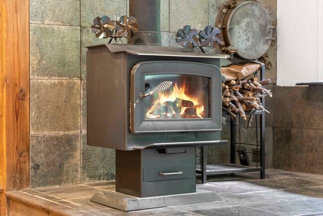 Building Photo - 975 Logan Creek Rd