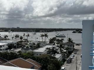 Building Photo - 320 S Surf Rd