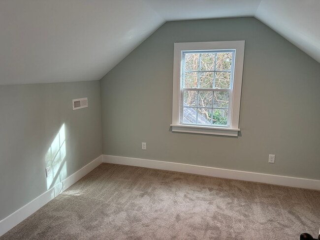 Building Photo - Beautifully Remodeled 4-bedroom Cape Cod -...