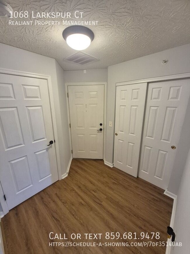 Building Photo - 1068 Larkspur Ct