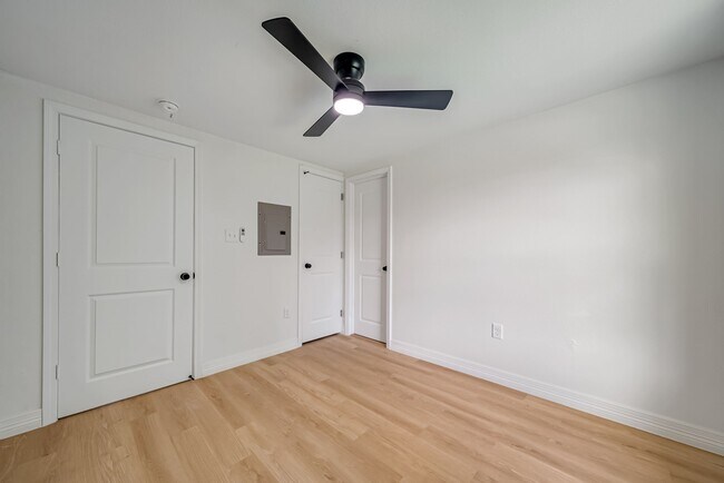 Building Photo - 411 Ave A