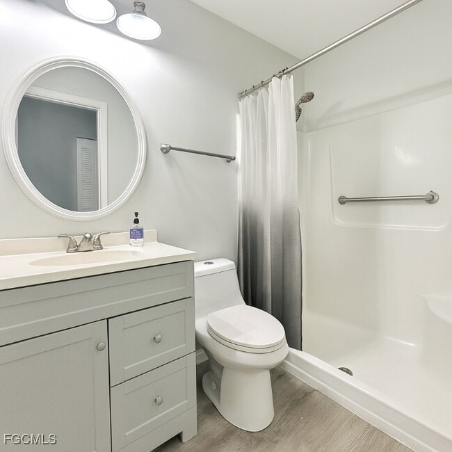 Building Photo - 4534 SE 5th Pl