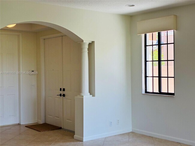Building Photo - 2757 Center Ct Dr