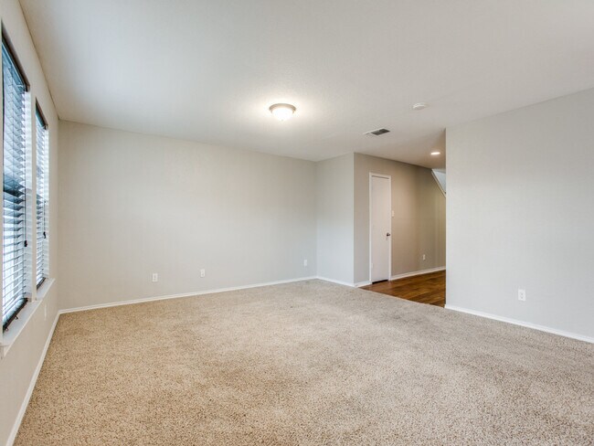 Building Photo - 4346 Safe Hbr