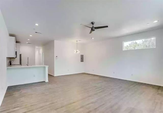 Building Photo - 3275 Dallas St