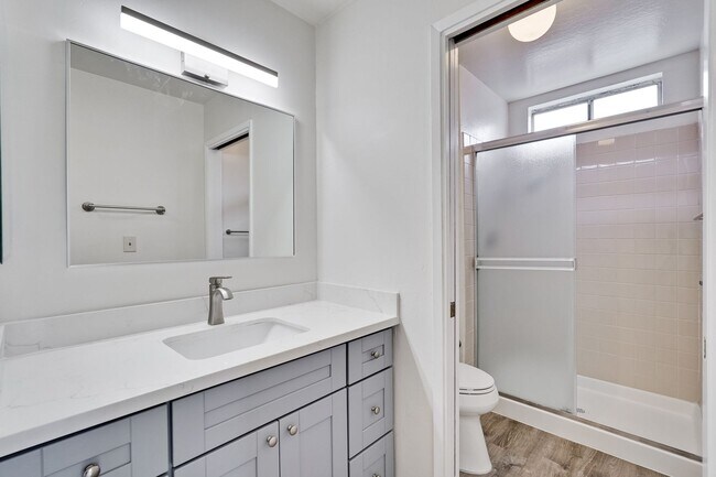 Building Photo - 3 BEDROOM 2 BATH House in Branham-Jarvis Neighborhood