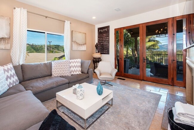 Building Photo - Spectacular View Home for Lease in Bel Air Knolls