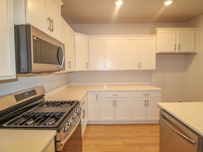Building Photo - RENT SPECIAL of $1,695/MONTH for 12 MONTHS...