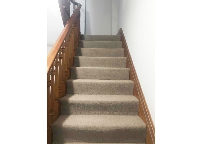 Building Photo - 3255 Bishop St