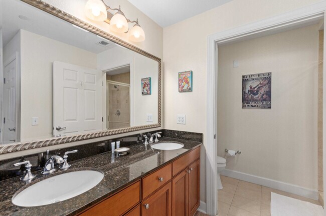Building Photo - 1360 Centre Ct Ridge Dr