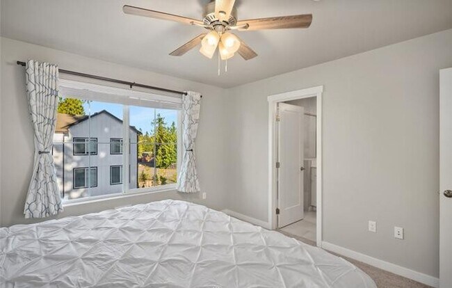 Building Photo - Newer Construction 3-Bedroom Home with Smart Features, Tandem Garage & Community Amenities