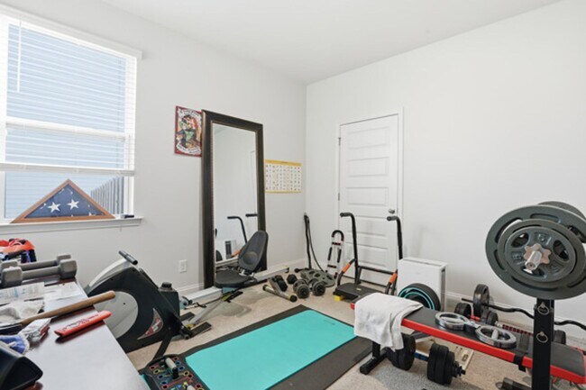 Building Photo - 564 Foxtail Dr