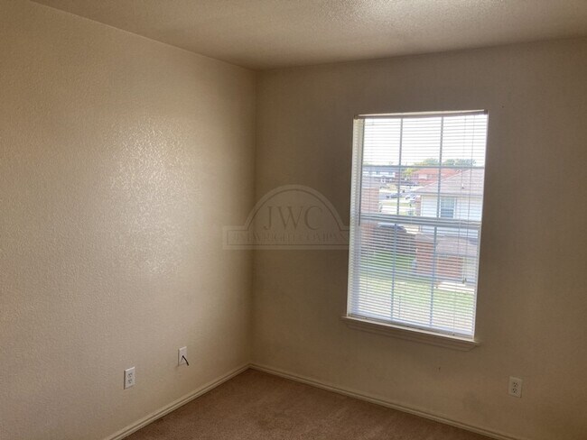 Building Photo - 4507 Jeff Scott Dr
