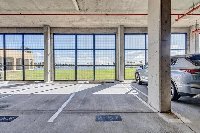 Building Photo - 140 Riviera Dunes Way