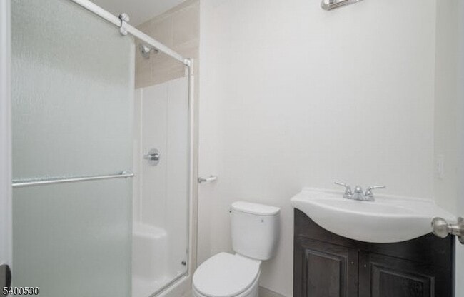 Building Photo - 16 Olyphant Pl