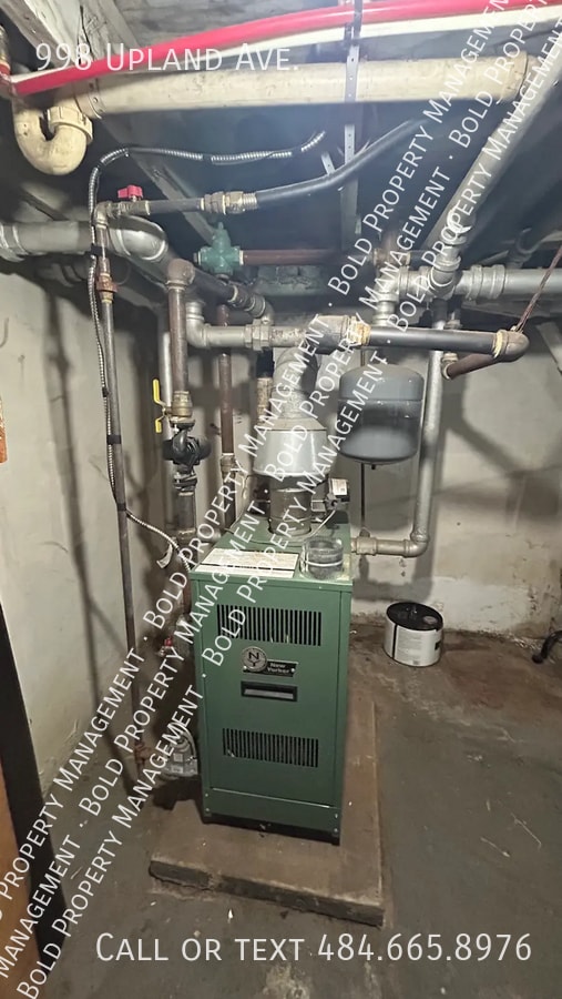 Building Photo - 998 Upland Ave