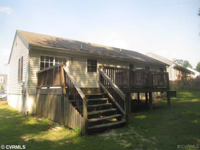 Building Photo - 5605 Lake Crest Way