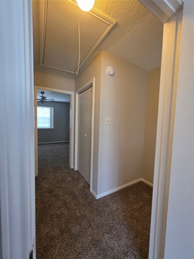 Building Photo - 1969 Country Village Blvd