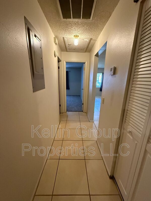 Building Photo - 5651 Struthers Ct